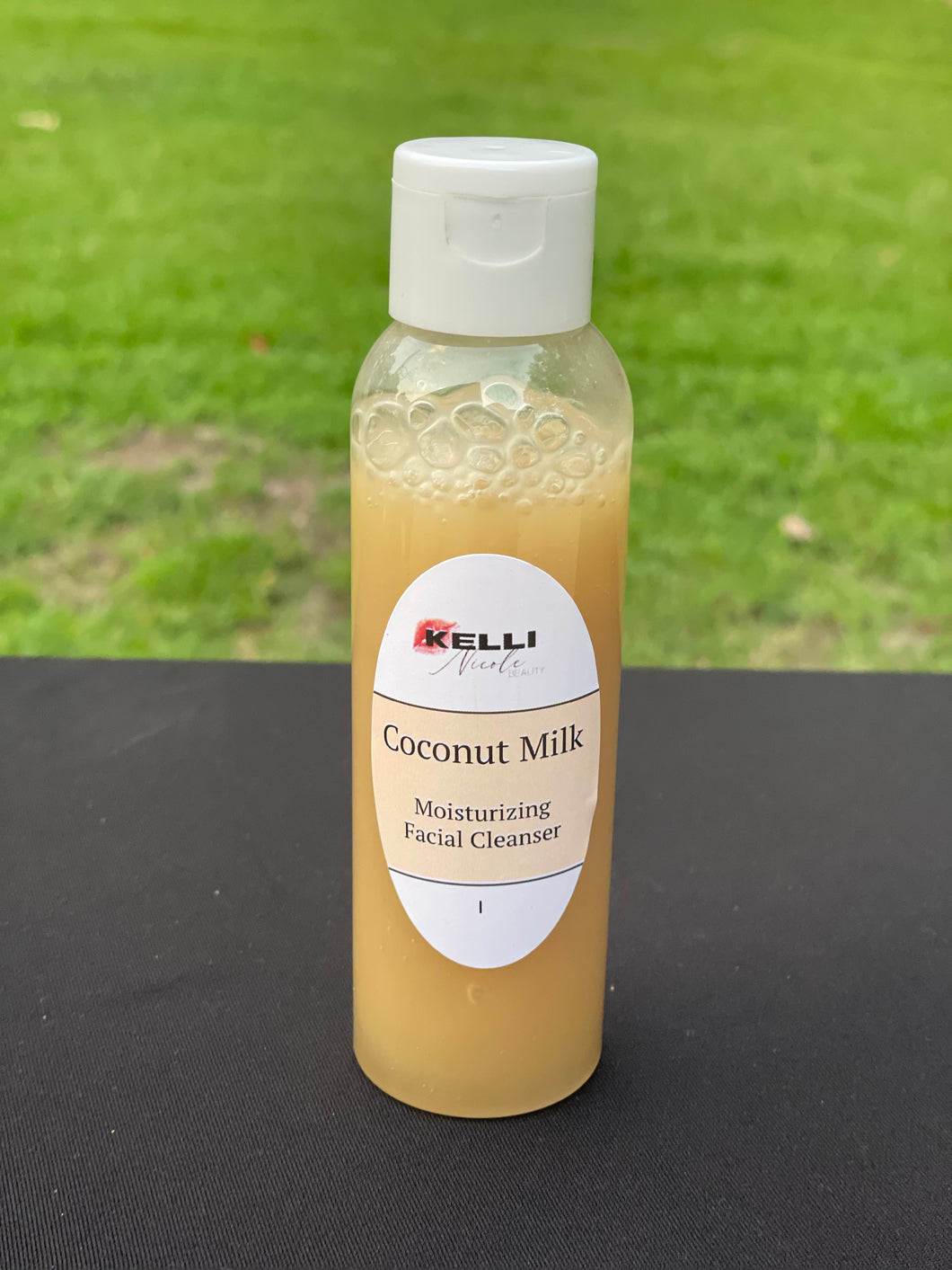 Coconut Milk Moisturizing Cleanser (8 oz)